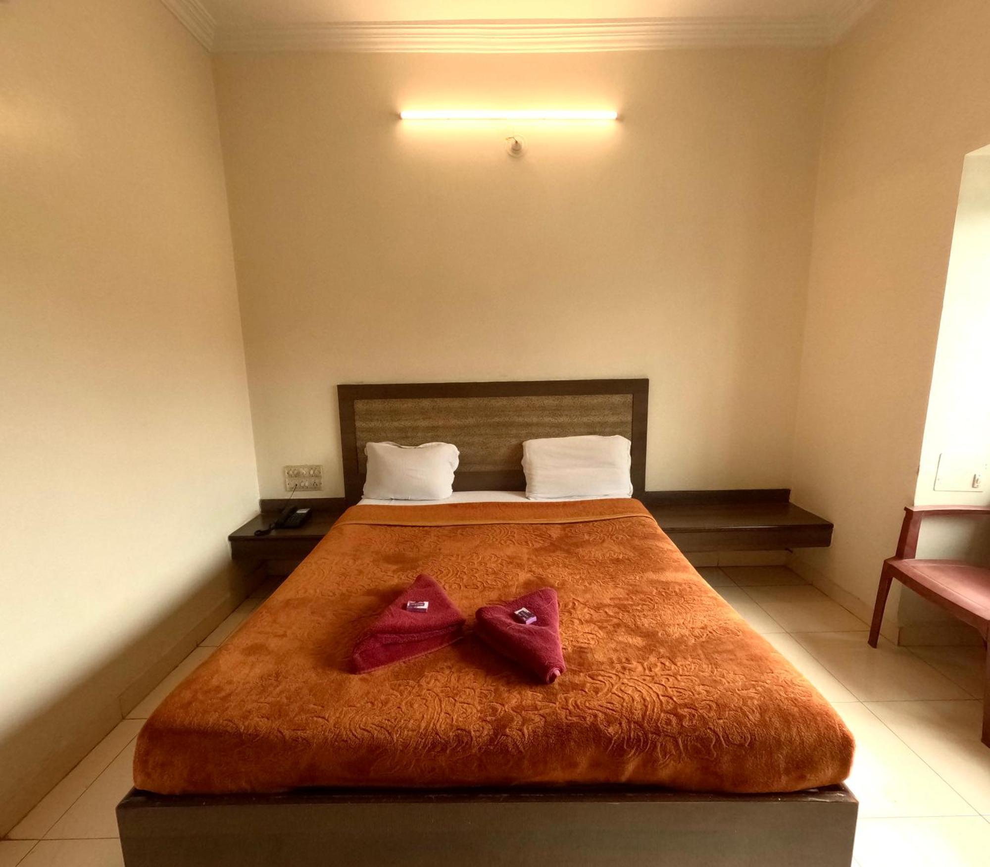 Hotel Laxmibai Palace Shirdi Exterior foto